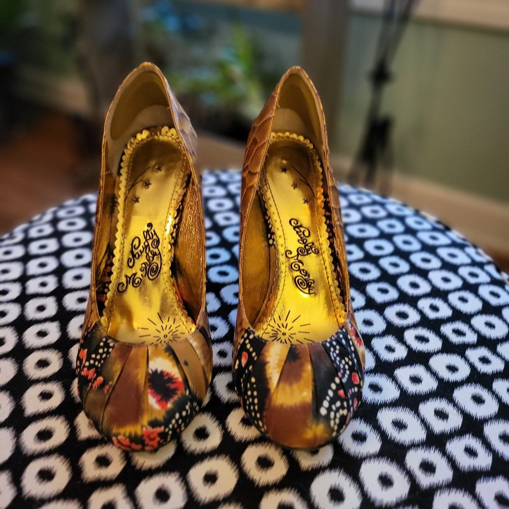 Naughty Monkey Multi-Material Heel